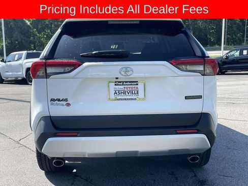 Used 2024 Toyota RAV4 Adventure AWD/4WD image 4