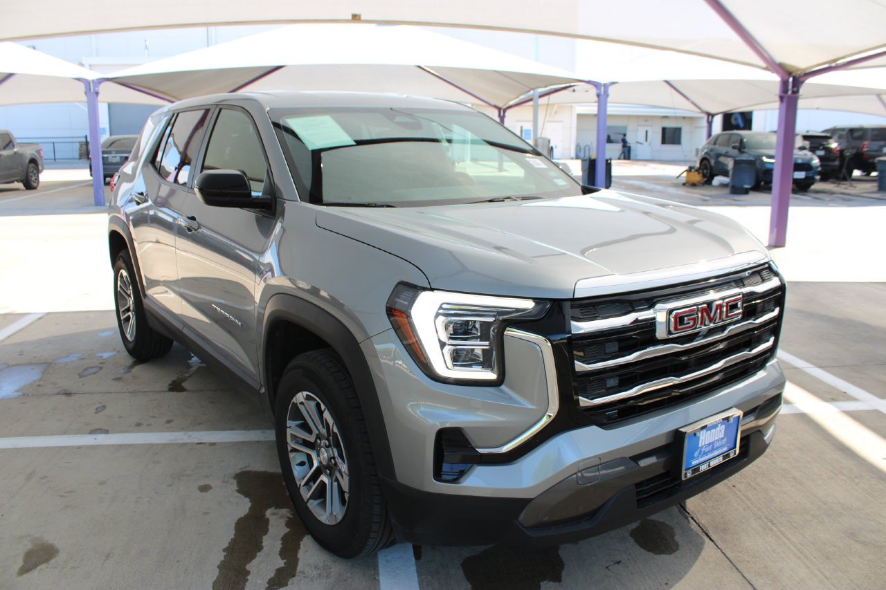 Used 2026 GMC Terrain Elevation FWD image 8