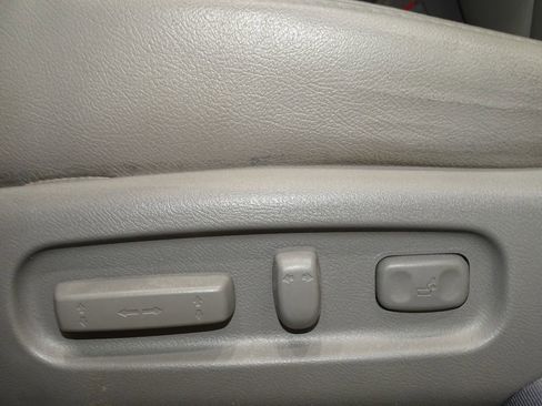 Used 2011 Honda Ridgeline RTS image 18