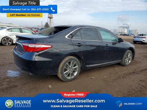 Used 2016 Toyota Camry SE w/ Moonroof Package image 4