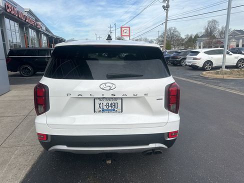 Used 2022 Hyundai Palisade SEL w/ Premium Package image 4