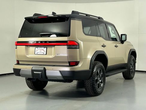 Used 2025 Lexus GX 550 image 8