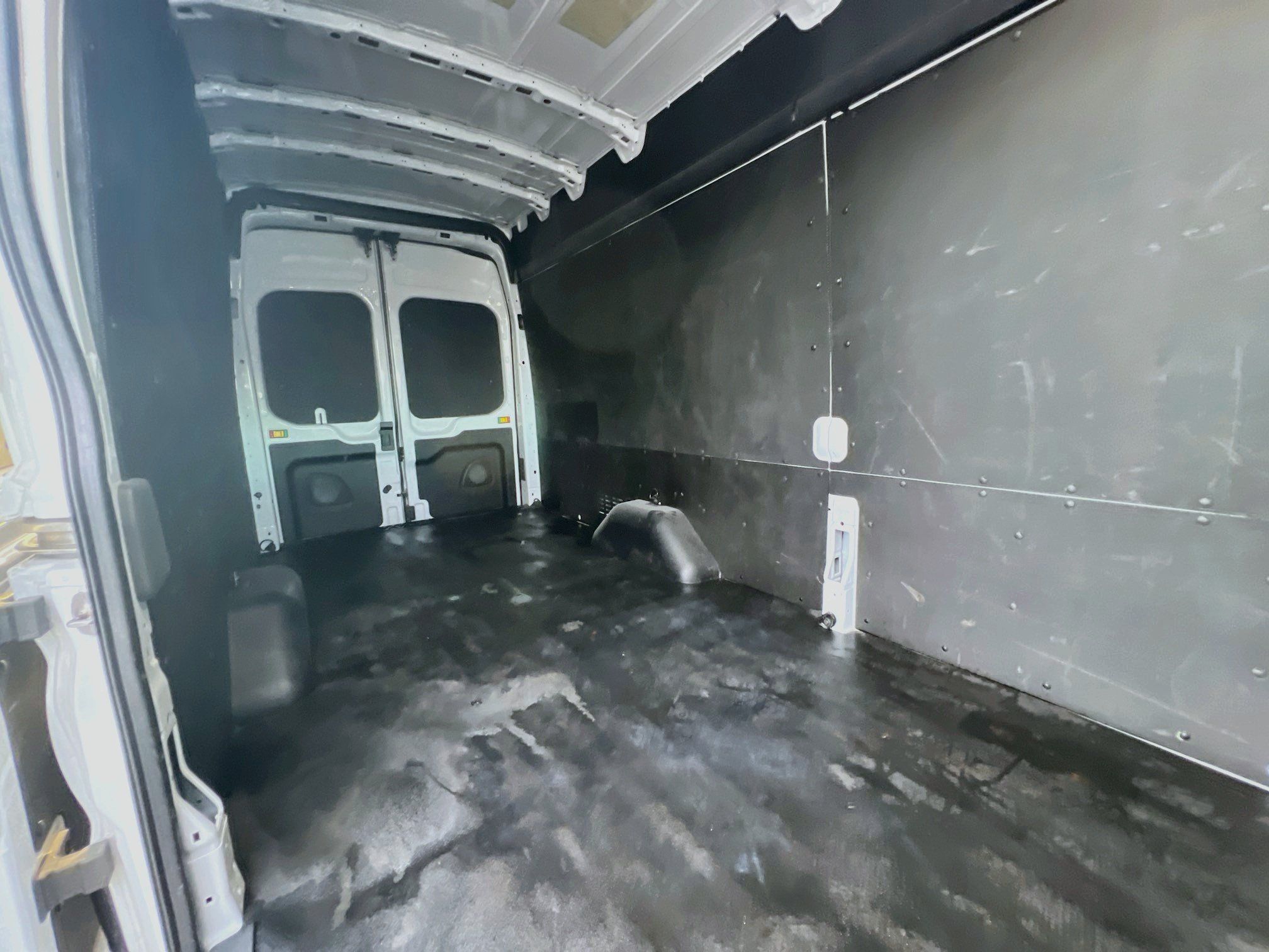 Used 2025 Ford Transit 250 148 High Roof Extended w/ Load Area Protection Package RWD image 29
