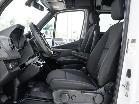 Used 2019 Mercedes-Benz Sprinter 170 Cargo image 20