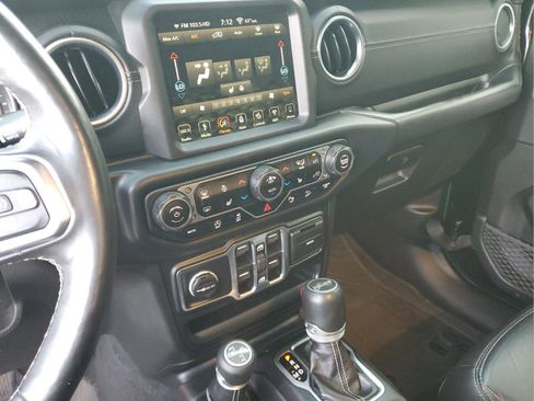 Certified 2019 Jeep Wrangler Unlimited Sahara w/ Quick Order Package 24M Moab image 25