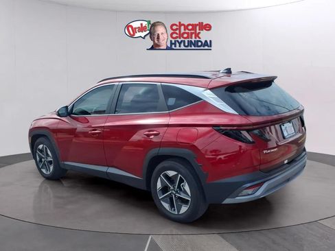 Used 2025 Hyundai Tucson SEL FWD image 3