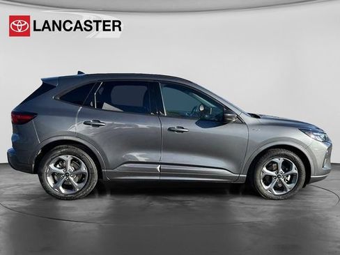 Used 2023 Ford Escape ST-Line FWD image 8