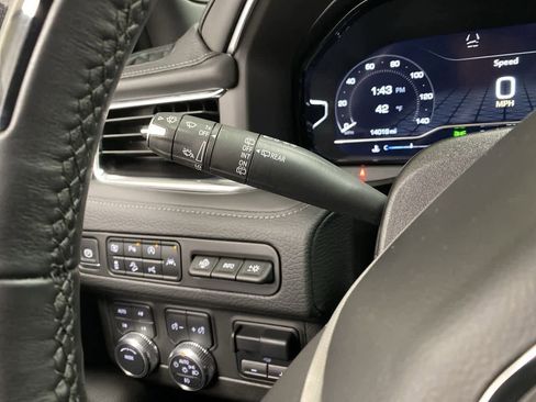 Used 2024 GMC Yukon Denali w/ Advanced Technology Package image 22