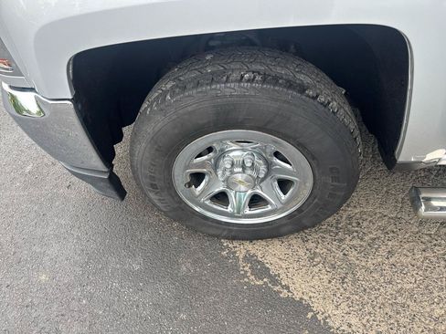 Used 2018 Chevrolet Silverado 1500 LS RWD image 12