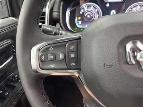 New 2025 RAM 2500 Laramie w/ Sport Appearance Package AWD/4WD image 29