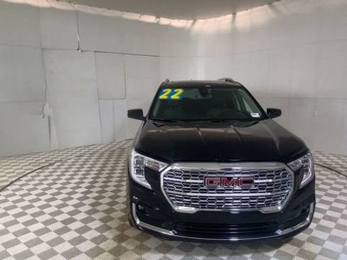 Used 2022 GMC Terrain Denali w/ LPO, Floor Liner Package AWD/4WD image 2