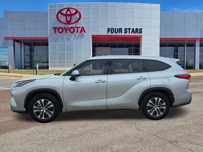 Used 2021 Toyota Highlander XLE