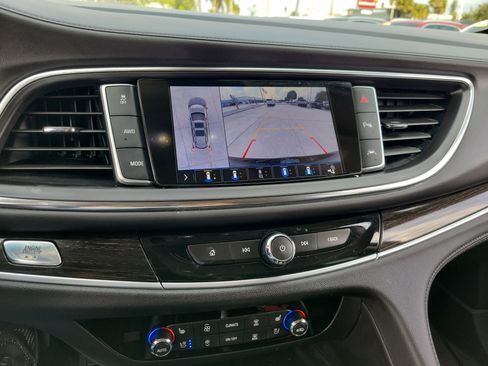 Used 2021 Buick Enclave Avenir w/ Avenir Technology Package image 25