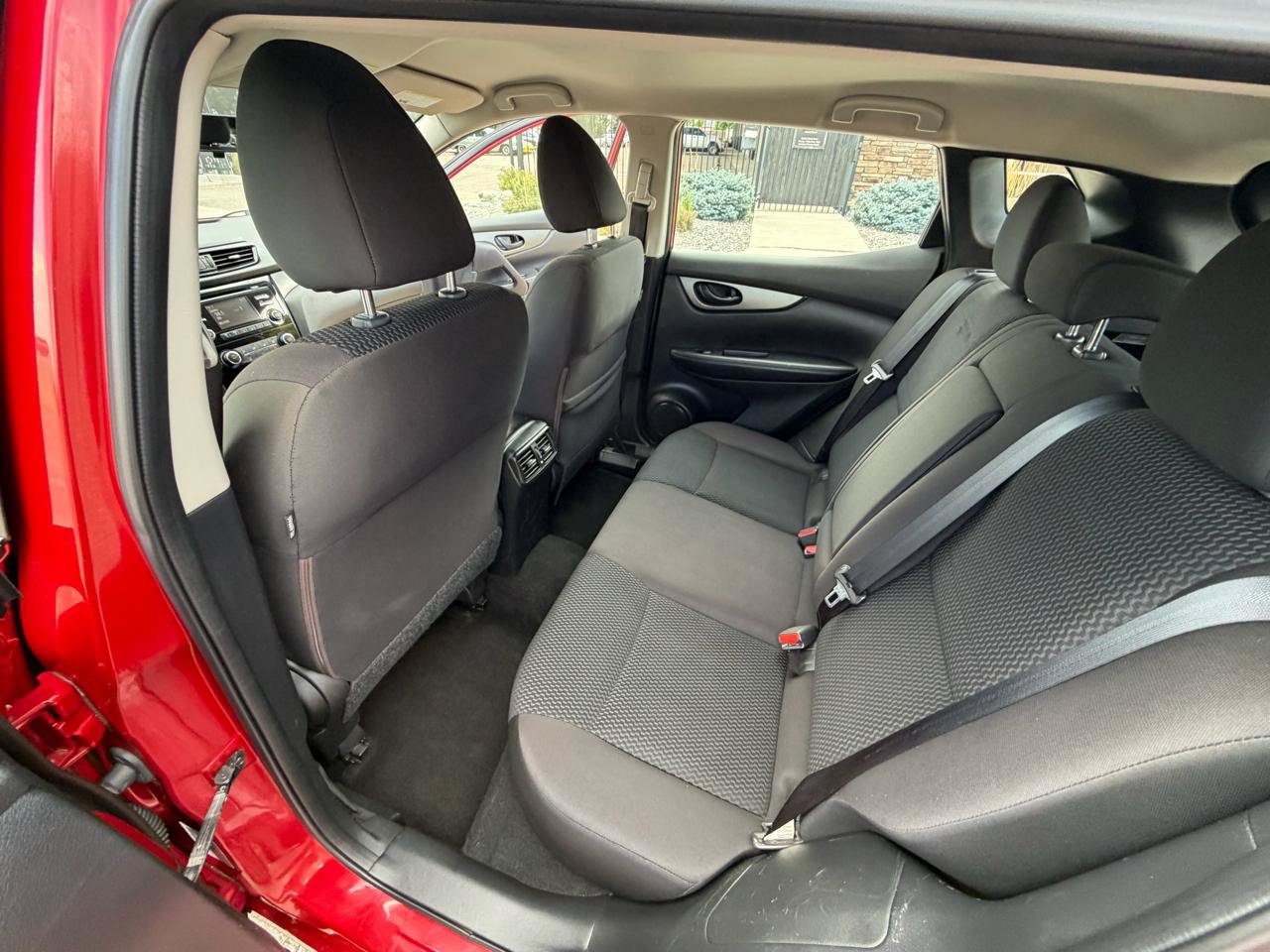 Used 2018 Nissan Rogue Sport S w/ S Appearance Package AWD/4WD image 7
