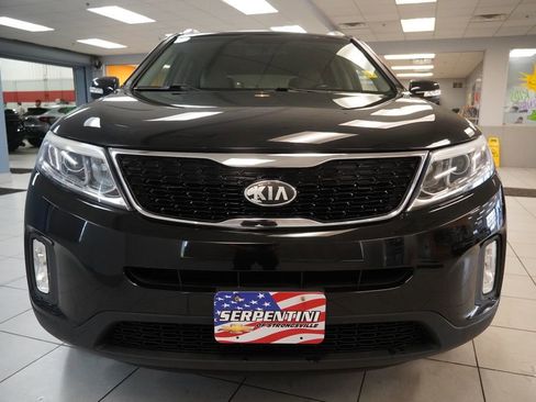 Used 2014 Kia Sorento LX w/ Touring Package (LX) image 14