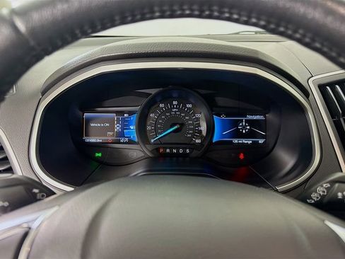 Used 2021 Ford Edge SEL w/ Convenience Package image 12