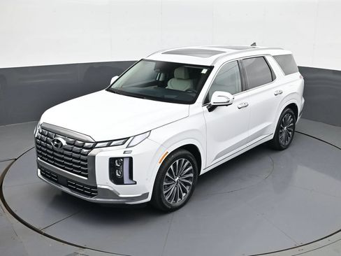 Certified 2025 Hyundai Palisade Calligraphy AWD/4WD image 14