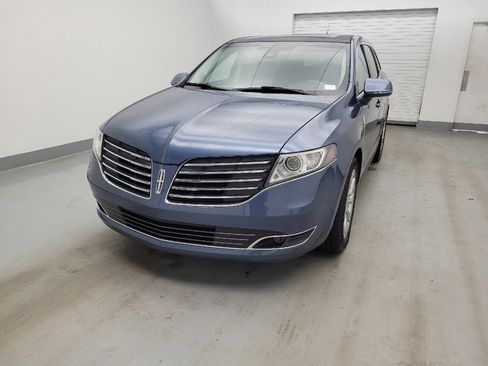Used 2019 Lincoln MKT AWD image 15