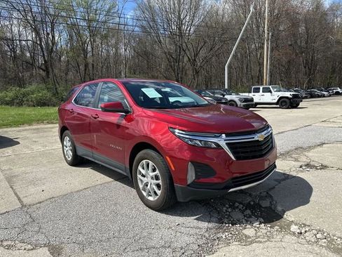 Certified 2024 Chevrolet Equinox LT w/ LPO, Floor Liner Package image 11