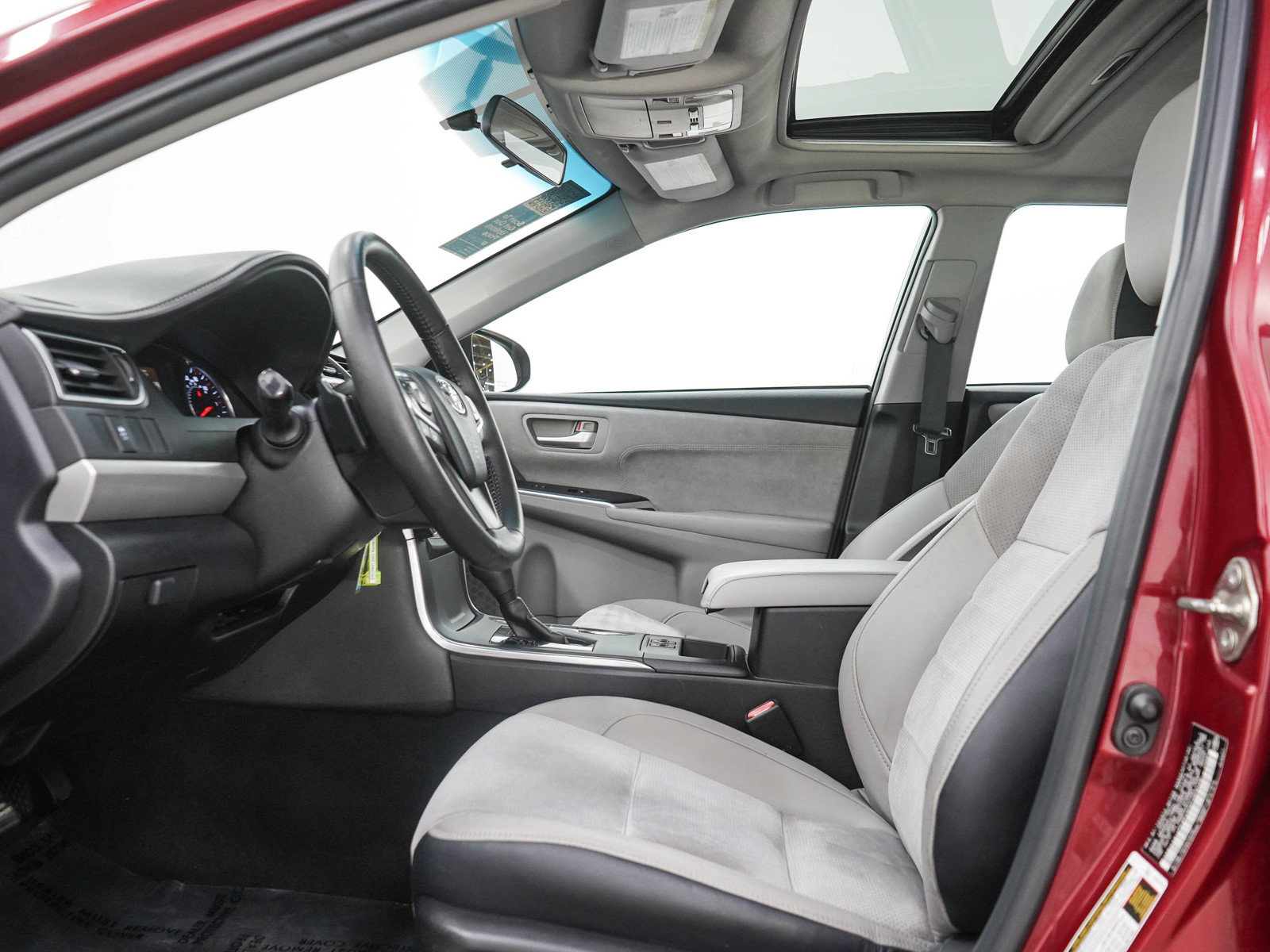 Used 2015 Toyota Camry XSE w/ Moonroof Package FWD image 20