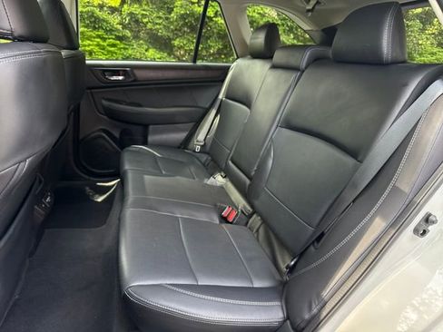 Used 2018 Subaru Outback 2.5i Limited AWD/4WD image 25