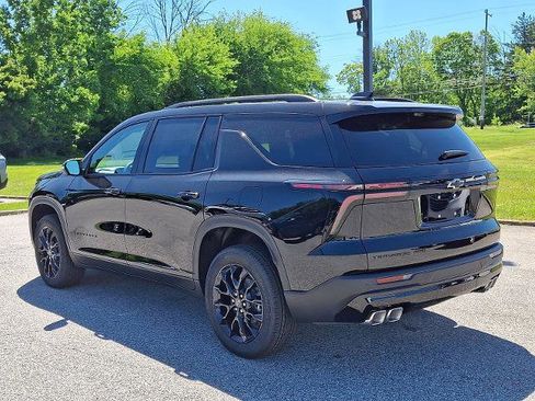 New 2026 Chevrolet Traverse LT w/ Midnight/Sport Edition AWD/4WD image 3