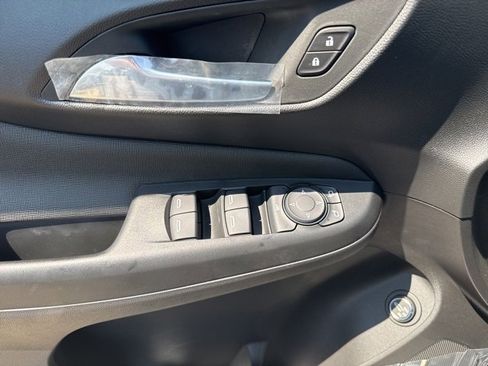 New 2025 Buick Envista Avenir image 10