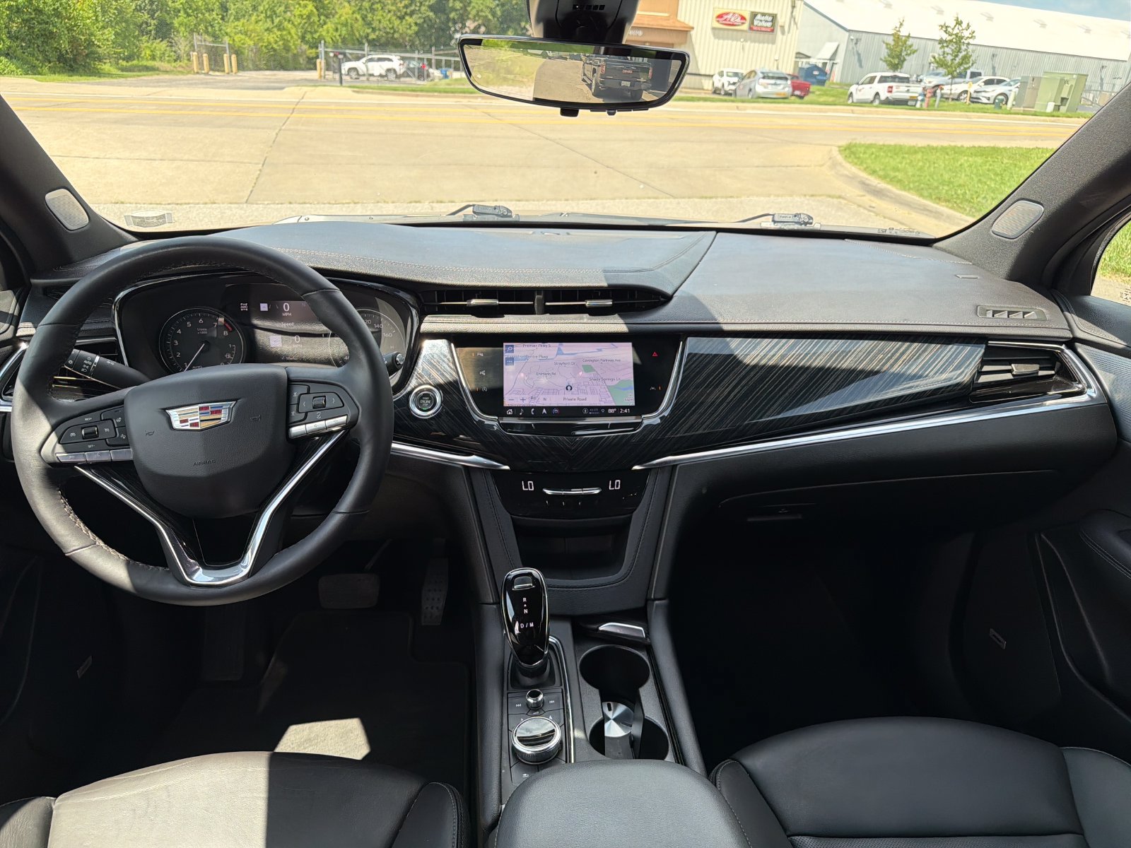 Used 2023 Cadillac XT6 Premium Luxury w/ Technology Package AWD/4WD image 13