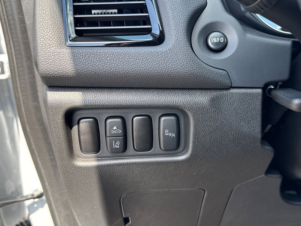 New 2027 Mitsubishi Outlander Sport SE AWD/4WD image 16
