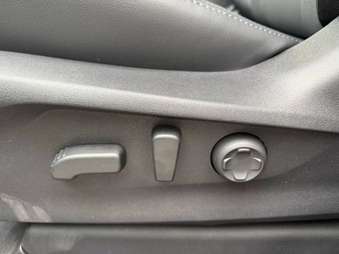 New 2026 Subaru Ascent Limited image 24