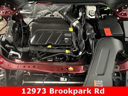 Certified 2025 Chevrolet Trax RS w/ Sunroof Package image 25