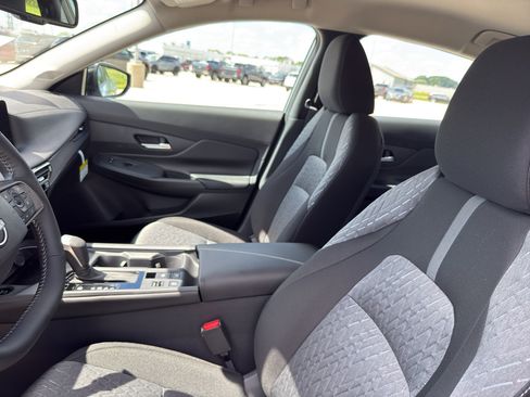 New 2026 Nissan Sentra SV FWD image 25