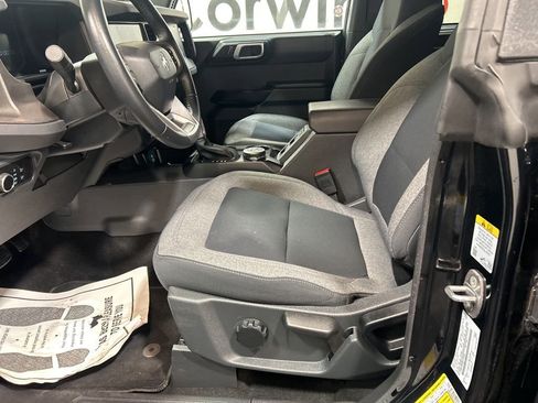 Used 2025 Ford Bronco Big Bend image 23