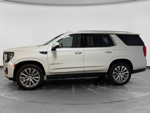Used 2023 GMC Yukon Denali AWD/4WD image 6