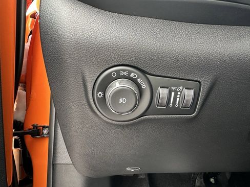 New 2026 Jeep Compass Latitude image 17