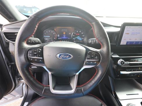 Used 2023 Ford Explorer ST-Line w/ Class IV Trailer Tow Package image 17