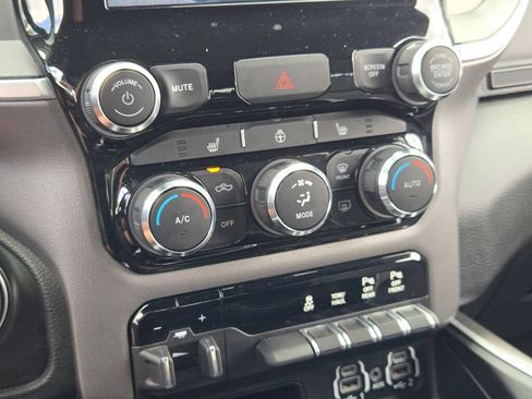 Used 2023 RAM 1500 Big Horn AWD/4WD image 28