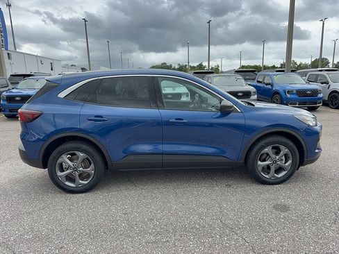Certified 2023 Ford Escape Active AWD/4WD image 5
