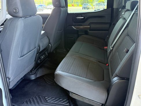 Used 2022 Chevrolet Silverado 1500 RST image 12