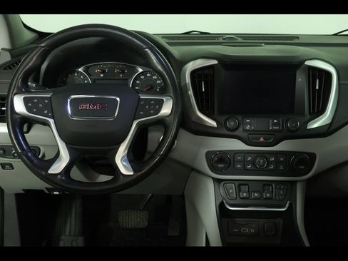 Used 2021 GMC Terrain SLT w/ Infotainment Package II AWD/4WD image 16