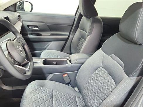 Certified 2026 Nissan Kicks SV FWD image 11