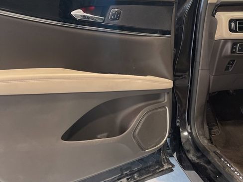 Used 2023 Lincoln Nautilus Reserve w/ Monochromatic Package image 16