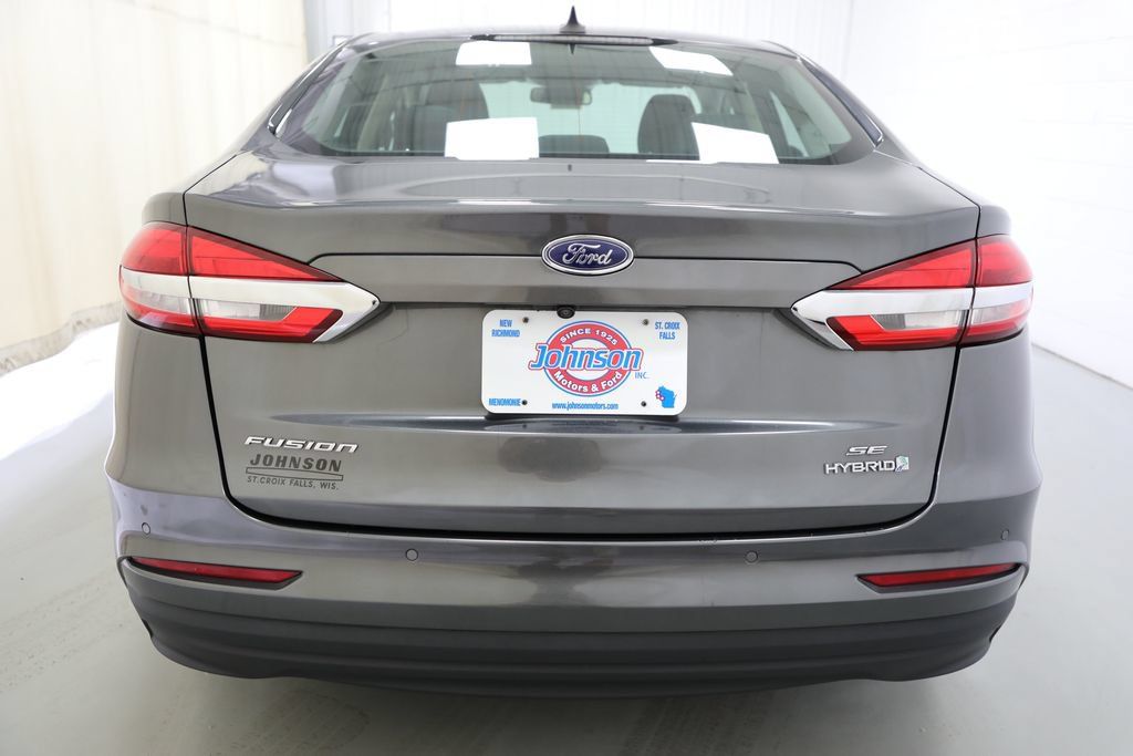 Used 2019 Ford Fusion SE FWD image 5