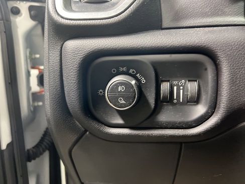 Used 2023 RAM 2500 Laramie AWD/4WD image 29