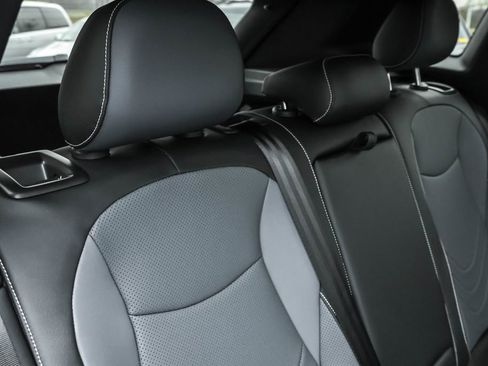 New 2025 Volkswagen Tiguan SE R-Line image 39