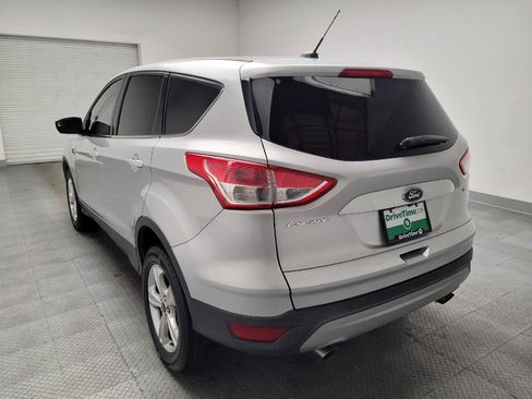 Used 2016 Ford Escape SE FWD image 6