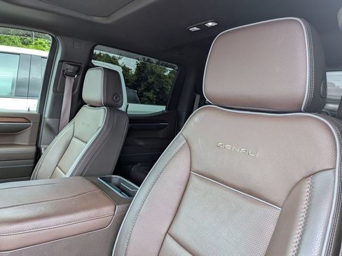 Used 2024 GMC Sierra 1500 Denali w/ Denali Reserve Package AWD/4WD image 9