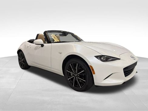 New 2025 MAZDA MX-5 Miata Grand Touring image 3