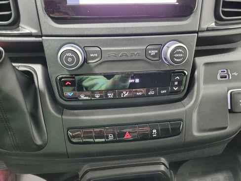 Used 2024 RAM ProMaster 2500 image 21