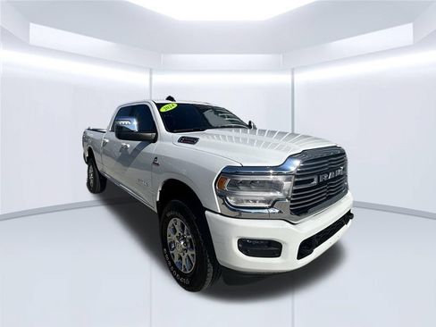 Used 2024 RAM 2500 Laramie w/ Safety Group AWD/4WD image 3
